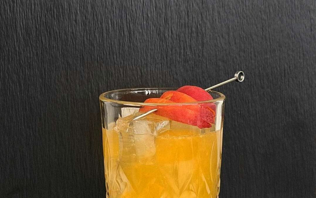 Peach Bourbon Smash